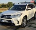 Білий Тойота Хайлендер, об'ємом двигуна 3.46 л та пробігом 96 тис. км за 35000 $, фото 1 на Automoto.ua