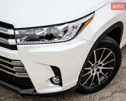 Белый Тойота Хайлендер, объемом двигателя 3.46 л и пробегом 26 тыс. км за 37950 $, фото 14 на Automoto.ua