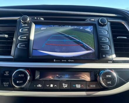 Белый Тойота Хайлендер, объемом двигателя 3.5 л и пробегом 36 тыс. км за 14000 $, фото 8 на Automoto.ua