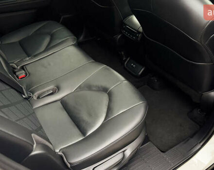 Білий Тойота Хайлендер, об'ємом двигуна 3.46 л та пробігом 49 тис. км за 44400 $, фото 19 на Automoto.ua