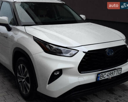 Тойота Хайлендер 2020 в Львове на Automoto.ua Белый Тойота Хайлендер, объемом двигателя 2.49 л и пробегом 60 тыс. км за 47500 $, фото 15 на Automoto.ua