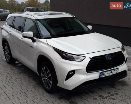 Тойота Хайлендер 2020 в Львове на Automoto.ua Белый Тойота Хайлендер, объемом двигателя 2.49 л и пробегом 60 тыс. км за 47500 $, фото 2 на Automoto.ua