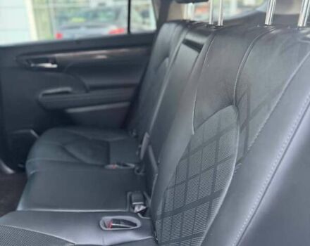 Белый Тойота Хайлендер, объемом двигателя 3.46 л и пробегом 21 тыс. км за 48000 $, фото 16 на Automoto.ua