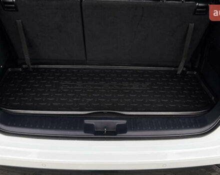 Белый Тойота Хайлендер, объемом двигателя 3.46 л и пробегом 49 тыс. км за 44500 $, фото 29 на Automoto.ua