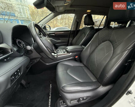 Белый Тойота Хайлендер, объемом двигателя 3.46 л и пробегом 52 тыс. км за 42500 $, фото 14 на Automoto.ua