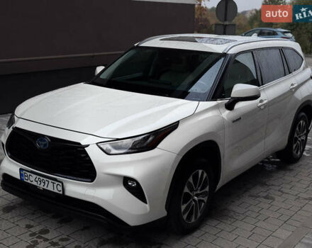 Тойота Хайлендер 2020 в Львове на Automoto.ua Белый Тойота Хайлендер, объемом двигателя 2.49 л и пробегом 60 тыс. км за 47500 $, фото 1 на Automoto.ua