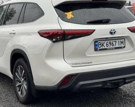 Білий Тойота Хайлендер, об'ємом двигуна 2.49 л та пробігом 134 тис. км за 38000 $, фото 2 на Automoto.ua