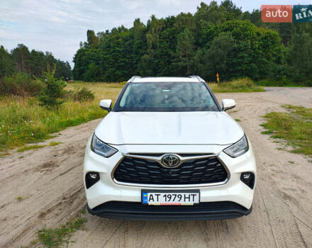 Белый Тойота Хайлендер, объемом двигателя 3.46 л и пробегом 49 тыс. км за 43500 $, фото 5 на Automoto.ua