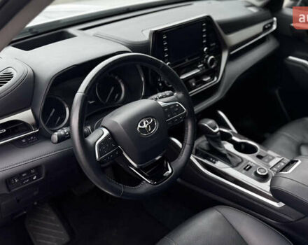 Белый Тойота Хайлендер, объемом двигателя 3.46 л и пробегом 49 тыс. км за 44500 $, фото 7 на Automoto.ua