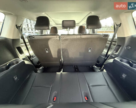 Белый Тойота Хайлендер, объемом двигателя 3.46 л и пробегом 52 тыс. км за 42500 $, фото 30 на Automoto.ua