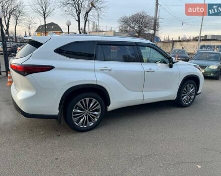 Белый Тойота Хайлендер, объемом двигателя 3.46 л и пробегом 21 тыс. км за 48000 $, фото 2 на Automoto.ua