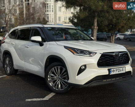Белый Тойота Хайлендер, объемом двигателя 3.46 л и пробегом 52 тыс. км за 42500 $, фото 2 на Automoto.ua
