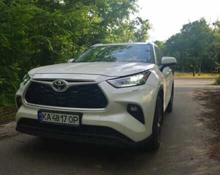 Белый Тойота Хайлендер, объемом двигателя 3.46 л и пробегом 93 тыс. км за 38000 $, фото 1 на Automoto.ua