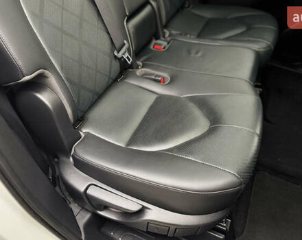 Белый Тойота Хайлендер, объемом двигателя 3.46 л и пробегом 49 тыс. км за 44500 $, фото 20 на Automoto.ua