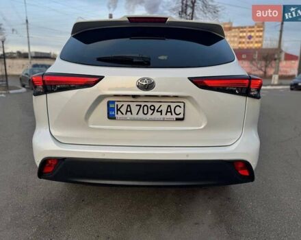 Белый Тойота Хайлендер, объемом двигателя 3.46 л и пробегом 21 тыс. км за 48000 $, фото 6 на Automoto.ua