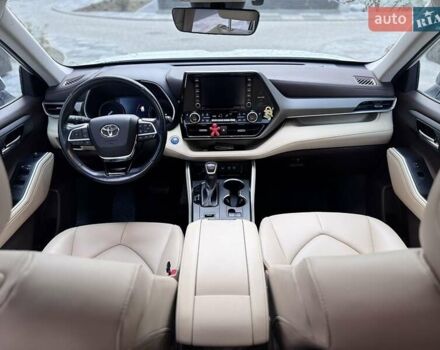Білий Тойота Хайлендер, об'ємом двигуна 2.49 л та пробігом 61 тис. км за 41800 $, фото 8 на Automoto.ua