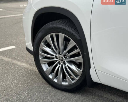 Белый Тойота Хайлендер, объемом двигателя 3.46 л и пробегом 41 тыс. км за 46700 $, фото 20 на Automoto.ua