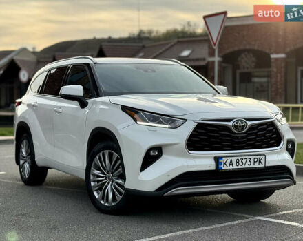 Белый Тойота Хайлендер, объемом двигателя 3.46 л и пробегом 41 тыс. км за 46700 $, фото 6 на Automoto.ua