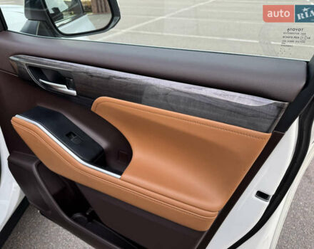 Белый Тойота Хайлендер, объемом двигателя 3.46 л и пробегом 41 тыс. км за 46700 $, фото 41 на Automoto.ua