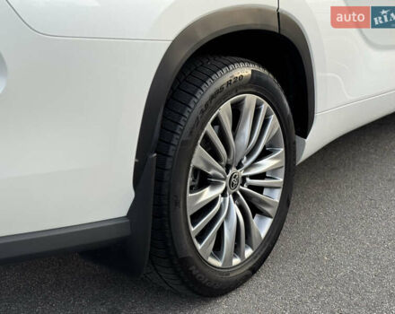 Белый Тойота Хайлендер, объемом двигателя 3.46 л и пробегом 41 тыс. км за 46700 $, фото 18 на Automoto.ua