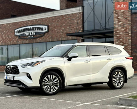 Белый Тойота Хайлендер, объемом двигателя 3.46 л и пробегом 41 тыс. км за 46700 $, фото 3 на Automoto.ua