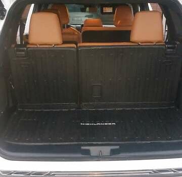 Білий Тойота Хайлендер, об'ємом двигуна 2.49 л та пробігом 20 тис. км за 62000 $, фото 12 на Automoto.ua