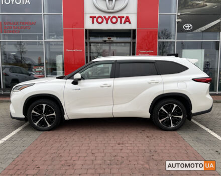 Білий Тойота Хайлендер, об'ємом двигуна 2.5 л та пробігом 81 тис. км за 50225 $, фото 2 на Automoto.ua