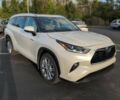 Тойота Хайлендер 2021 в Кривом Роге на Automoto.ua Белый Тойота Хайлендер, объемом двигателя 2.5 л и пробегом 21 тыс. км за 30100 $, фото 1 на Automoto.ua