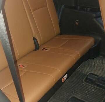 Білий Тойота Хайлендер, об'ємом двигуна 2.49 л та пробігом 20 тис. км за 62000 $, фото 13 на Automoto.ua