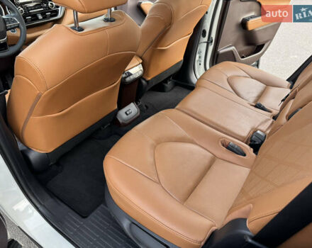 Белый Тойота Хайлендер, объемом двигателя 3.46 л и пробегом 41 тыс. км за 46700 $, фото 53 на Automoto.ua