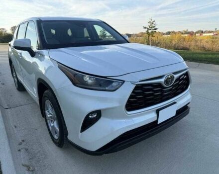 Білий Тойота Хайлендер, об'ємом двигуна 3.5 л та пробігом 33 тис. км за 13000 $, фото 3 на Automoto.ua