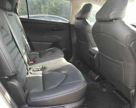 Білий Тойота Хайлендер, об'ємом двигуна 3.5 л та пробігом 5 тис. км за 15000 $, фото 8 на Automoto.ua