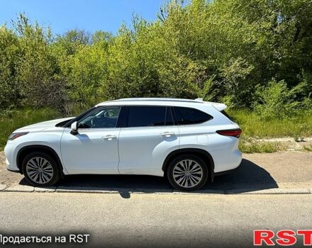 Белый Тойота Хайлендер, объемом двигателя 2.5 л и пробегом 41 тыс. км за 56500 $, фото 3 на Automoto.ua