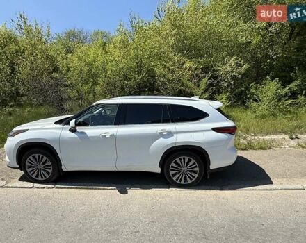 Белый Тойота Хайлендер, объемом двигателя 2.49 л и пробегом 41 тыс. км за 56500 $, фото 7 на Automoto.ua