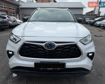 Белый Тойота Хайлендер, объемом двигателя 2.49 л и пробегом 39 тыс. км за 46500 $, фото 1 на Automoto.ua