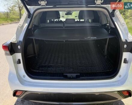 Белый Тойота Хайлендер, объемом двигателя 2.49 л и пробегом 41 тыс. км за 56500 $, фото 4 на Automoto.ua