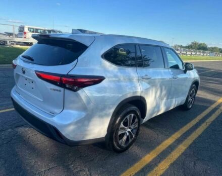 Белый Тойота Хайлендер, объемом двигателя 2.5 л и пробегом 12 тыс. км за 28750 $, фото 7 на Automoto.ua