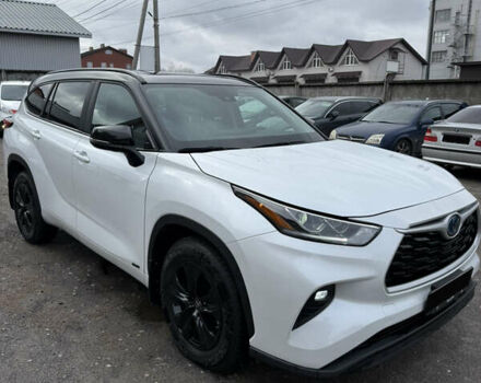 Белый Тойота Хайлендер, объемом двигателя 2.49 л и пробегом 39 тыс. км за 46500 $, фото 2 на Automoto.ua
