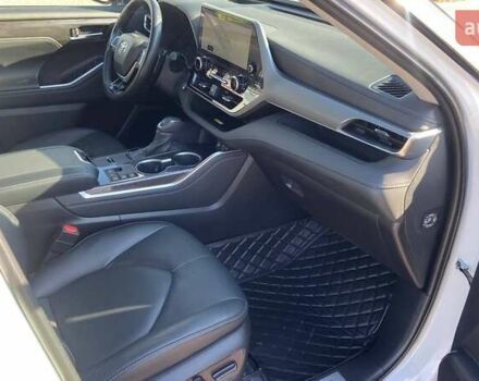 Белый Тойота Хайлендер, объемом двигателя 2.49 л и пробегом 75 тыс. км за 59700 $, фото 5 на Automoto.ua