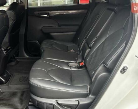 Білий Тойота Хайлендер, об'ємом двигуна 2.49 л та пробігом 138 тис. км за 49500 $, фото 10 на Automoto.ua