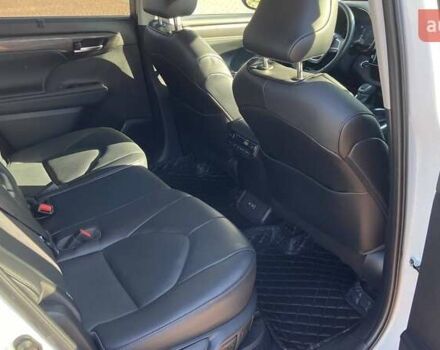 Белый Тойота Хайлендер, объемом двигателя 2.49 л и пробегом 75 тыс. км за 59700 $, фото 6 на Automoto.ua