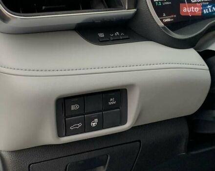 Белый Тойота Хайлендер, объемом двигателя 2.5 л и пробегом 13 тыс. км за 56999 $, фото 45 на Automoto.ua