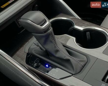 Белый Тойота Хайлендер, объемом двигателя 2.5 л и пробегом 13 тыс. км за 56999 $, фото 54 на Automoto.ua