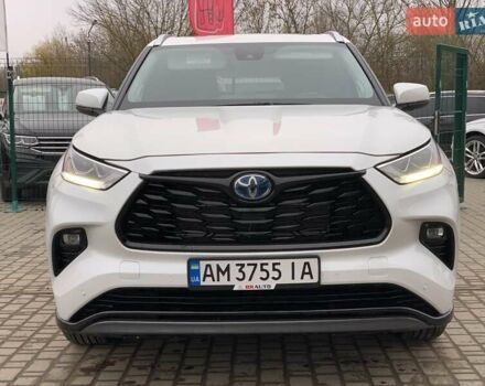 Белый Тойота Хайлендер, объемом двигателя 2.5 л и пробегом 13 тыс. км за 56999 $, фото 4 на Automoto.ua