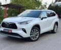Білий Тойота Хайлендер, об'ємом двигуна 2 л та пробігом 1 тис. км за 56990 $, фото 1 на Automoto.ua