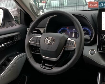 Белый Тойота Хайлендер, объемом двигателя 2.5 л и пробегом 13 тыс. км за 56999 $, фото 39 на Automoto.ua