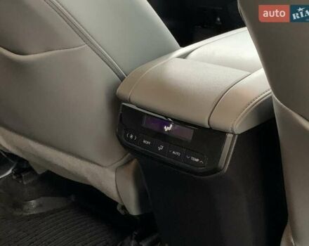 Белый Тойота Хайлендер, объемом двигателя 2.5 л и пробегом 13 тыс. км за 56999 $, фото 35 на Automoto.ua