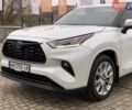 Белый Тойота Хайлендер, объемом двигателя 2.5 л и пробегом 13 тыс. км за 56999 $, фото 3 на Automoto.ua