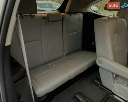 Белый Тойота Хайлендер, объемом двигателя 2.5 л и пробегом 13 тыс. км за 56999 $, фото 34 на Automoto.ua