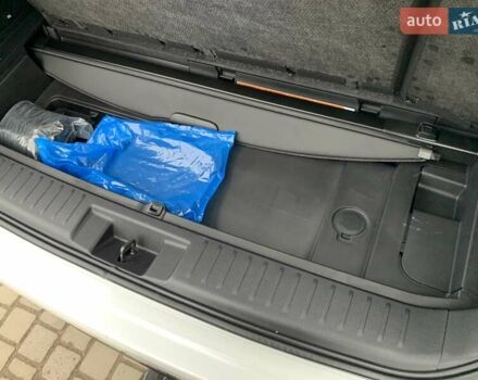 Белый Тойота Хайлендер, объемом двигателя 2.5 л и пробегом 13 тыс. км за 56999 $, фото 29 на Automoto.ua